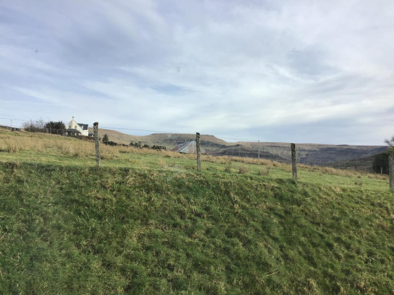 Trotternish B&B Kingsburgh Buitenkant foto